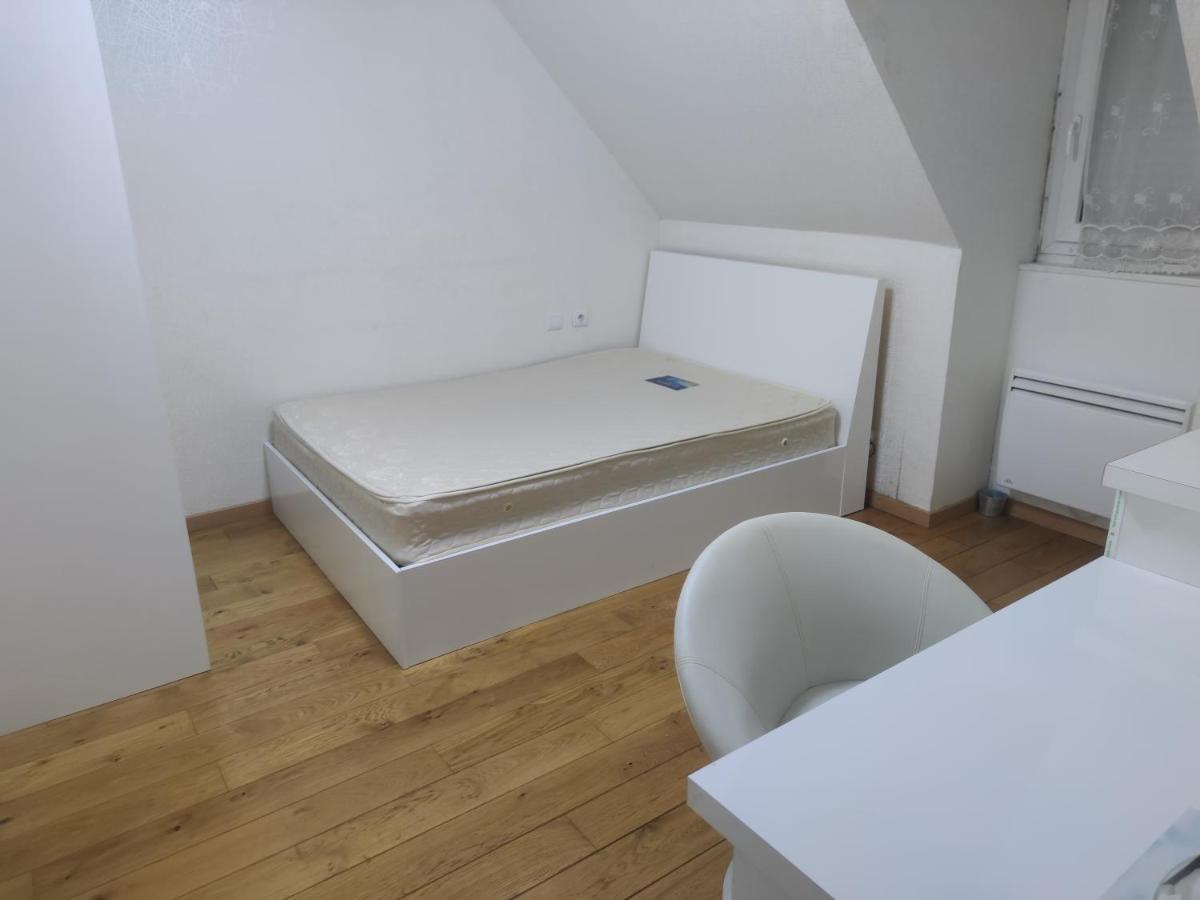 Chambre privée à Bobigny Extérieur photo